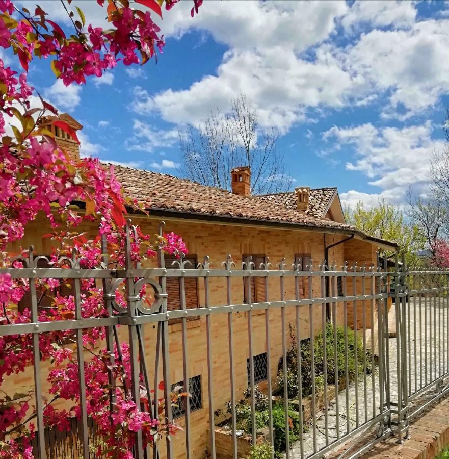 Luci Sui Monti Bed & Breakfast Sarnano Dış mekan fotoğraf